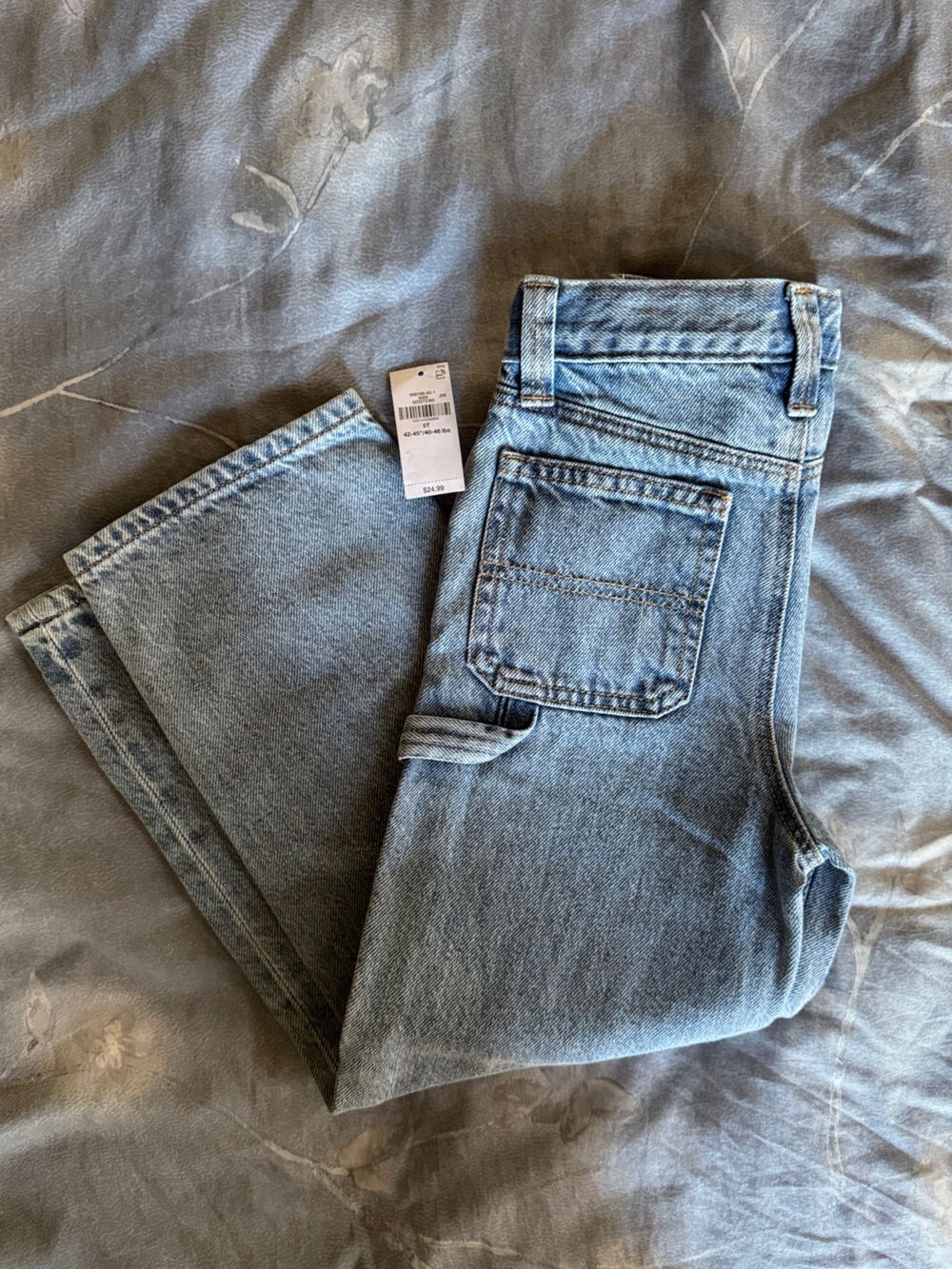 Old Navy Boys baggy jeans size 5 NWT